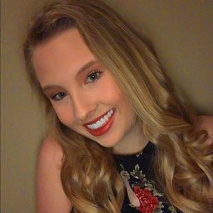 Meet your Posher, Ashlyn